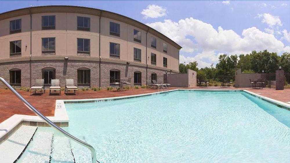 Holiday Inn Express Hotel & Suites Opelika Auburn By Ihg Exterior foto