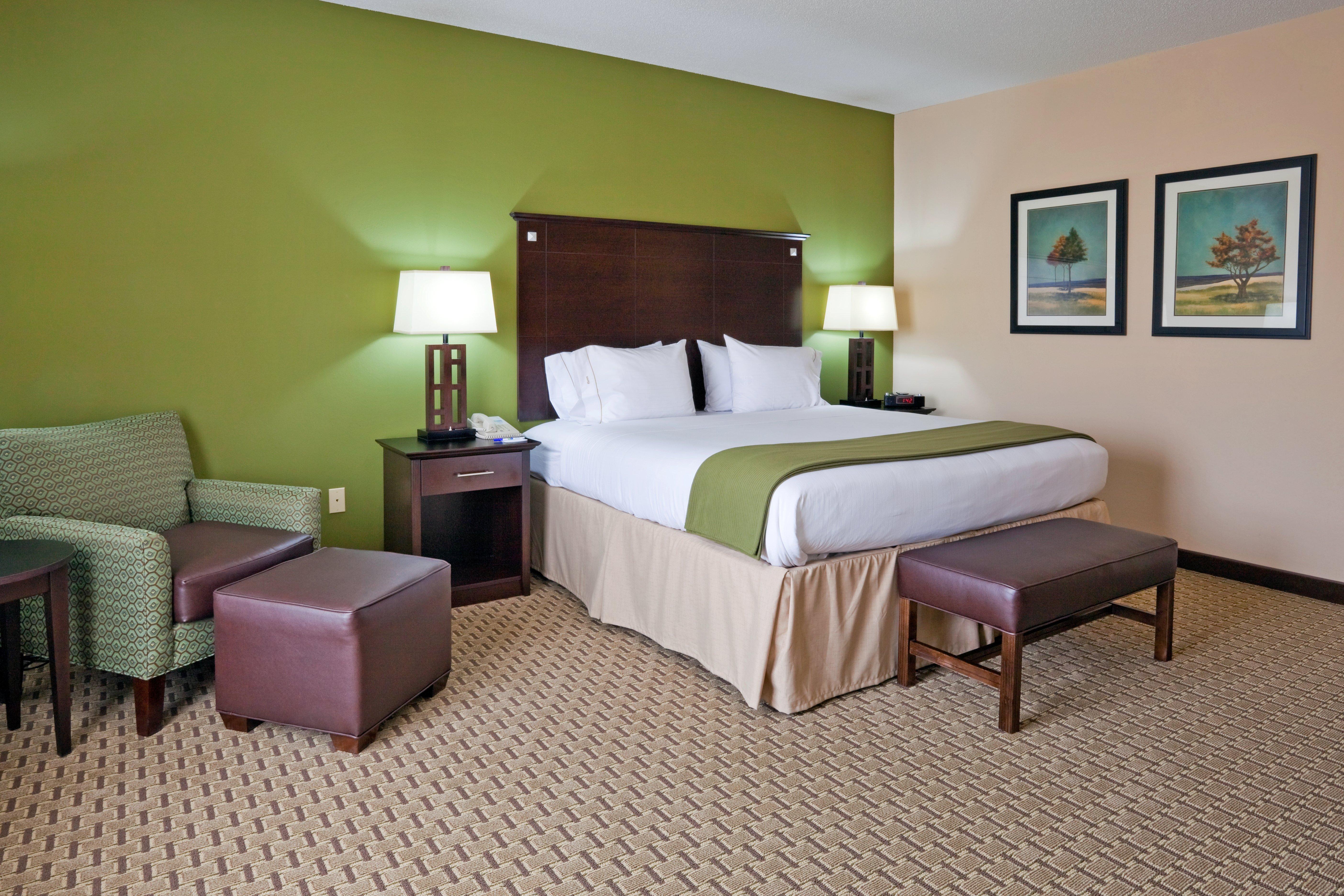 Holiday Inn Express Hotel & Suites Opelika Auburn By Ihg Exterior foto