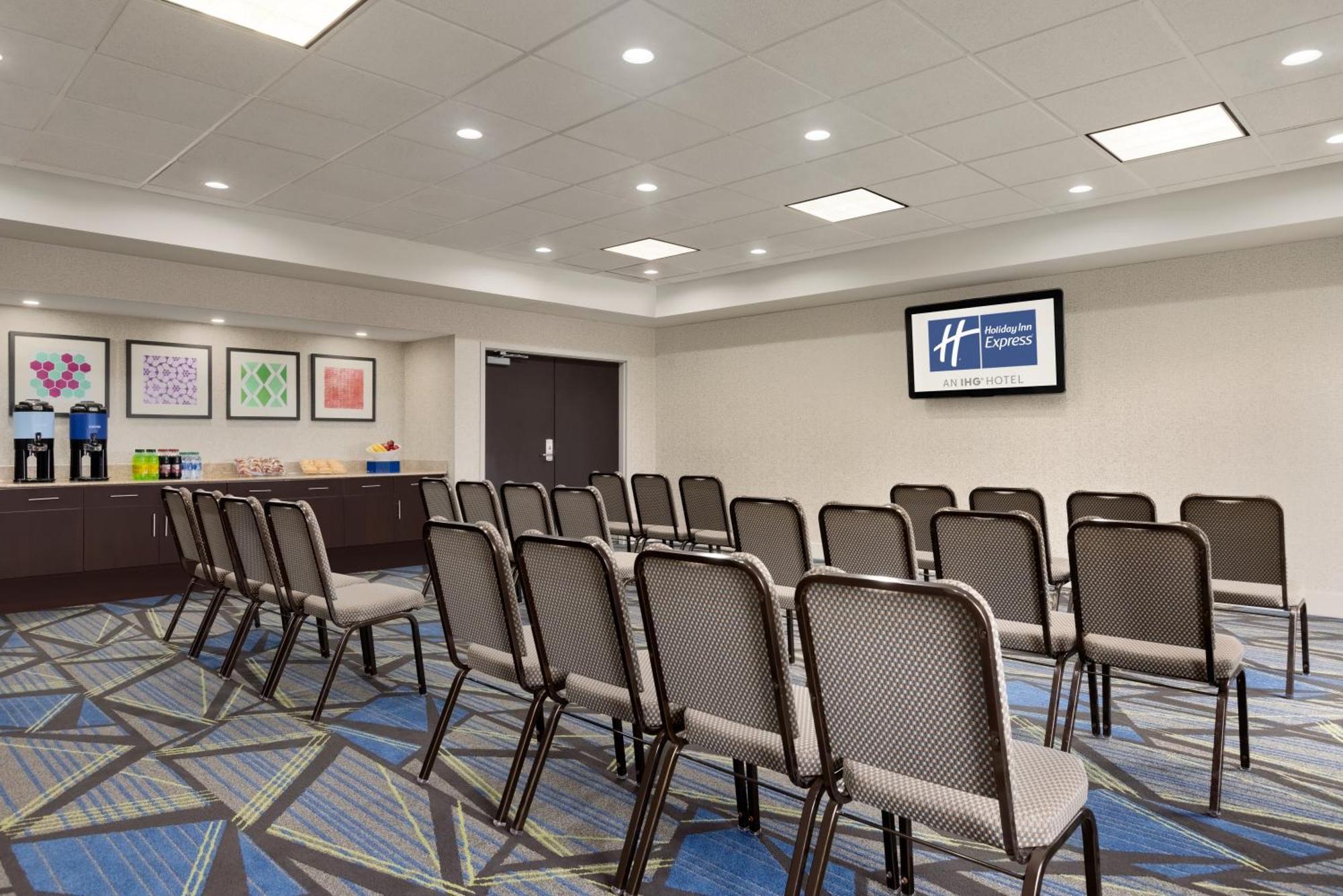 Holiday Inn Express Hotel & Suites Opelika Auburn By Ihg Exterior foto