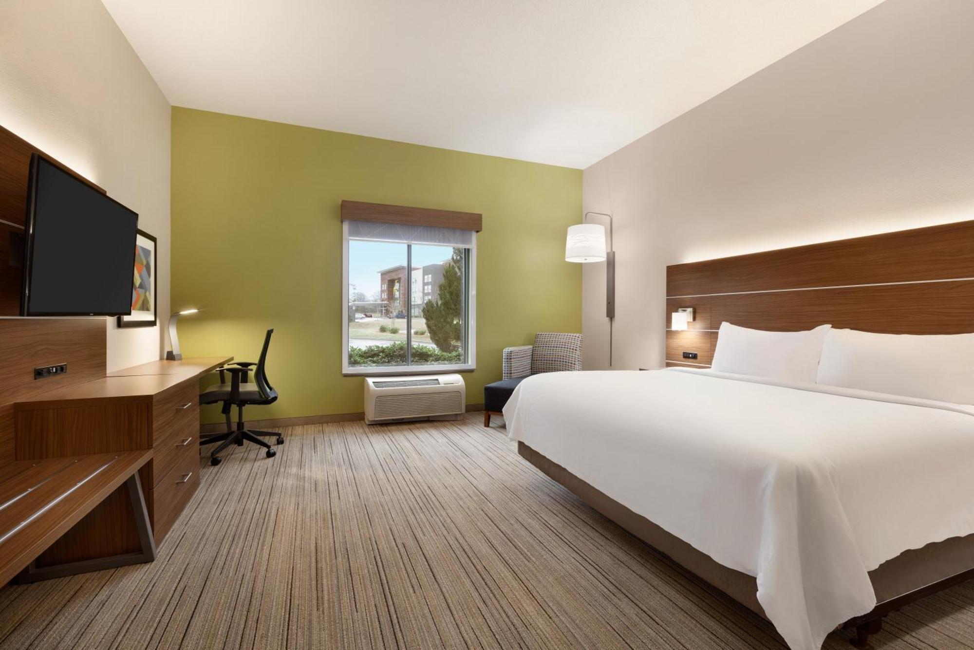 Holiday Inn Express Hotel & Suites Opelika Auburn By Ihg Exterior foto