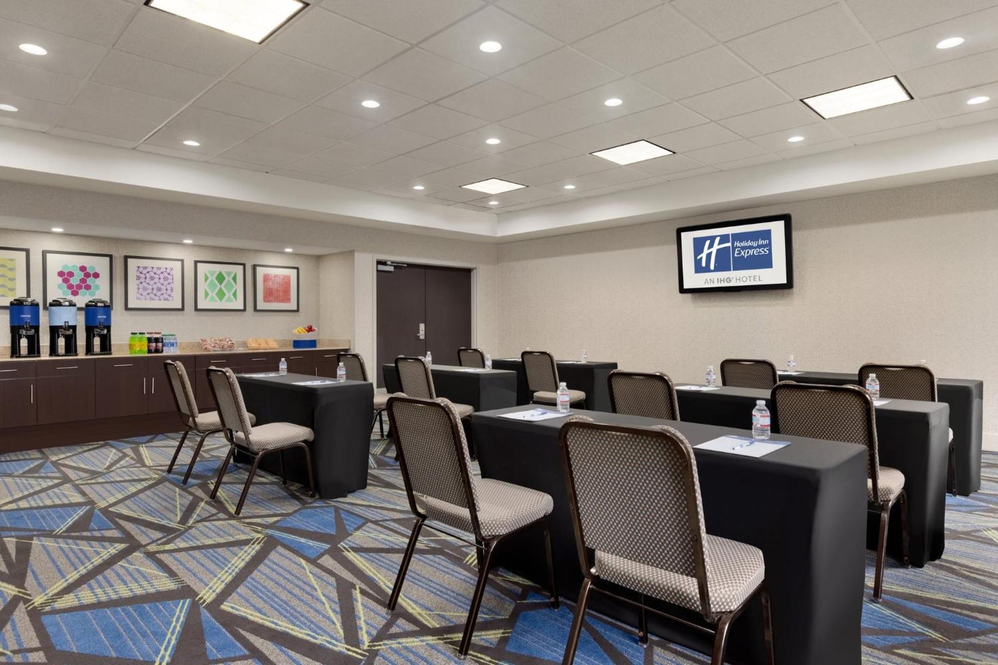 Holiday Inn Express Hotel & Suites Opelika Auburn By Ihg Exterior foto