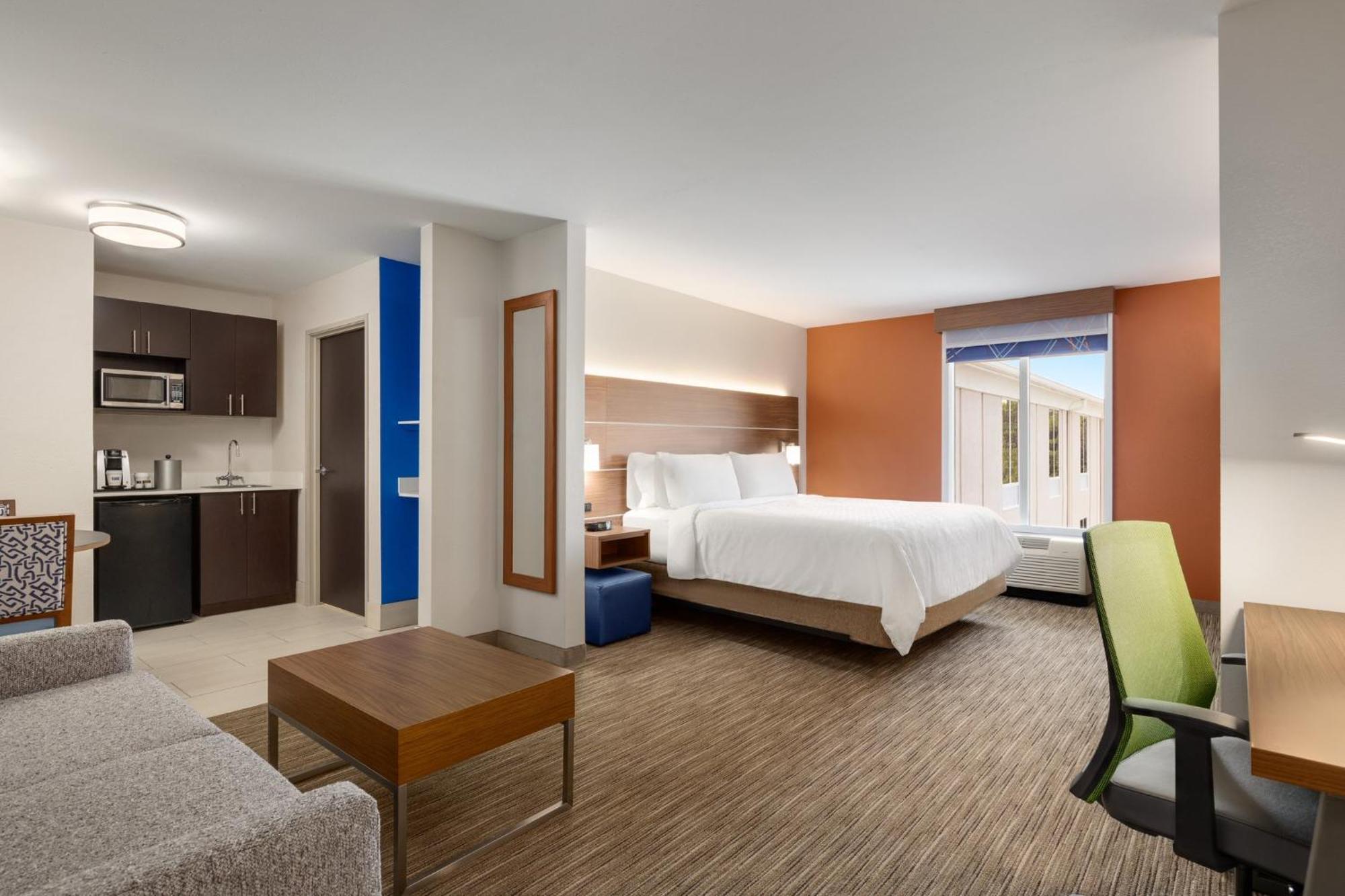 Holiday Inn Express Hotel & Suites Opelika Auburn By Ihg Exterior foto