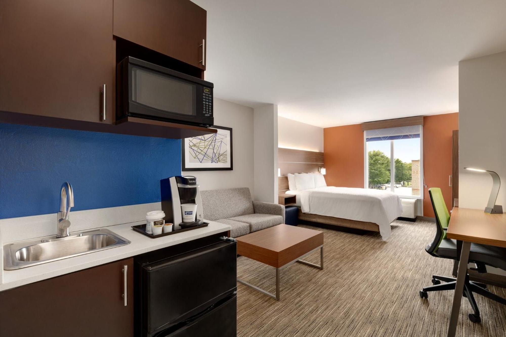 Holiday Inn Express Hotel & Suites Opelika Auburn By Ihg Exterior foto